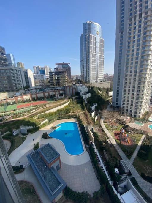 Simpas Queen 2 Bedroom *